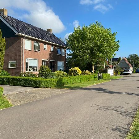 Huis Bij Het Water Met Sloepje Jutrijp Εξωτερικό φωτογραφία