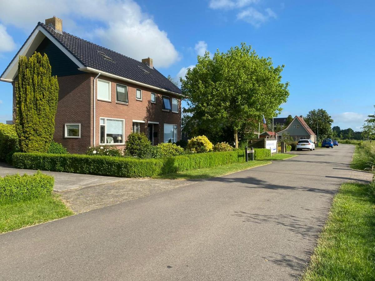 Huis Bij Het Water Met Sloepje Jutrijp Εξωτερικό φωτογραφία